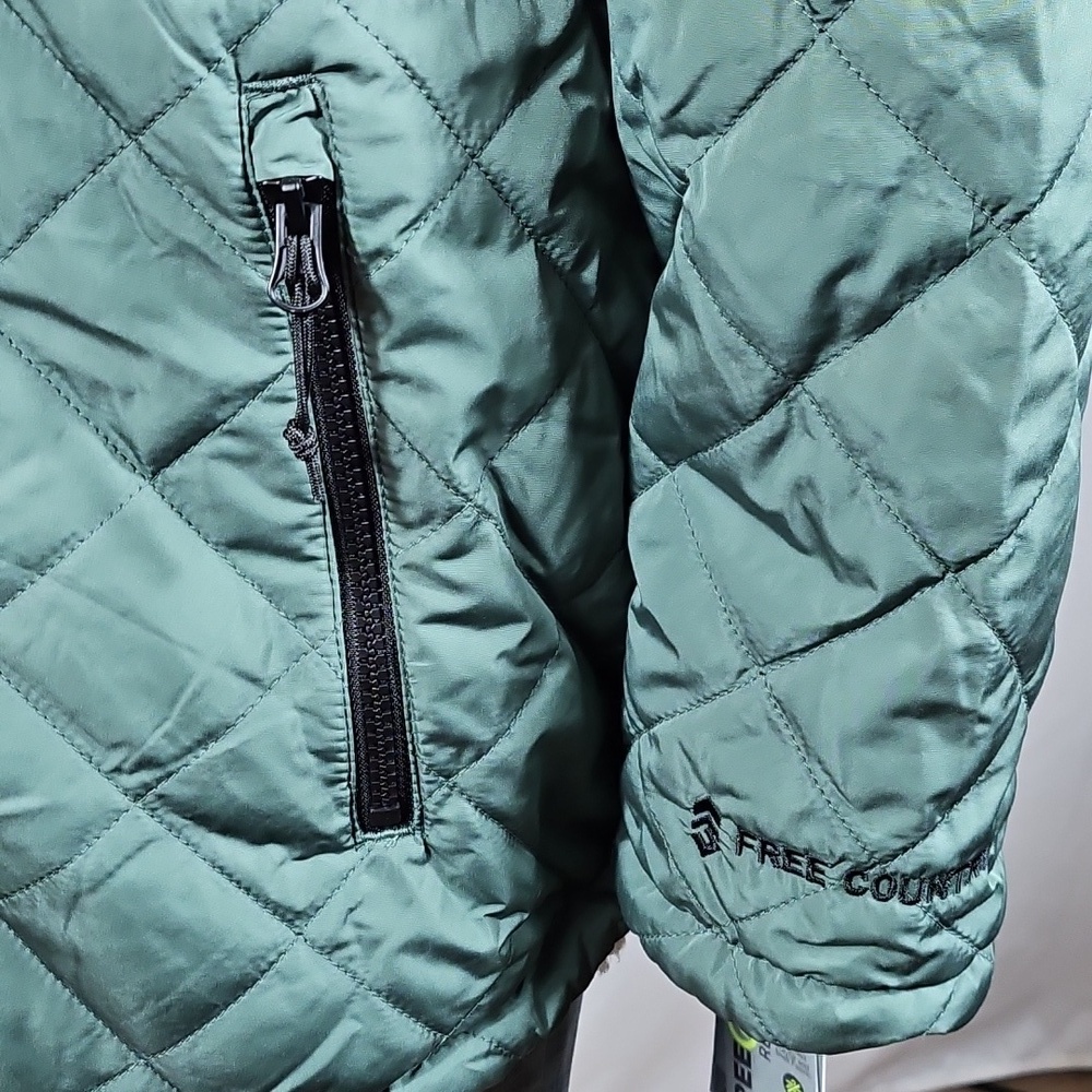 NWT Free Country Swith It Up Cloud Lite Reversible Quilted Coat In Bayleaf Green - Picture 7 of 16